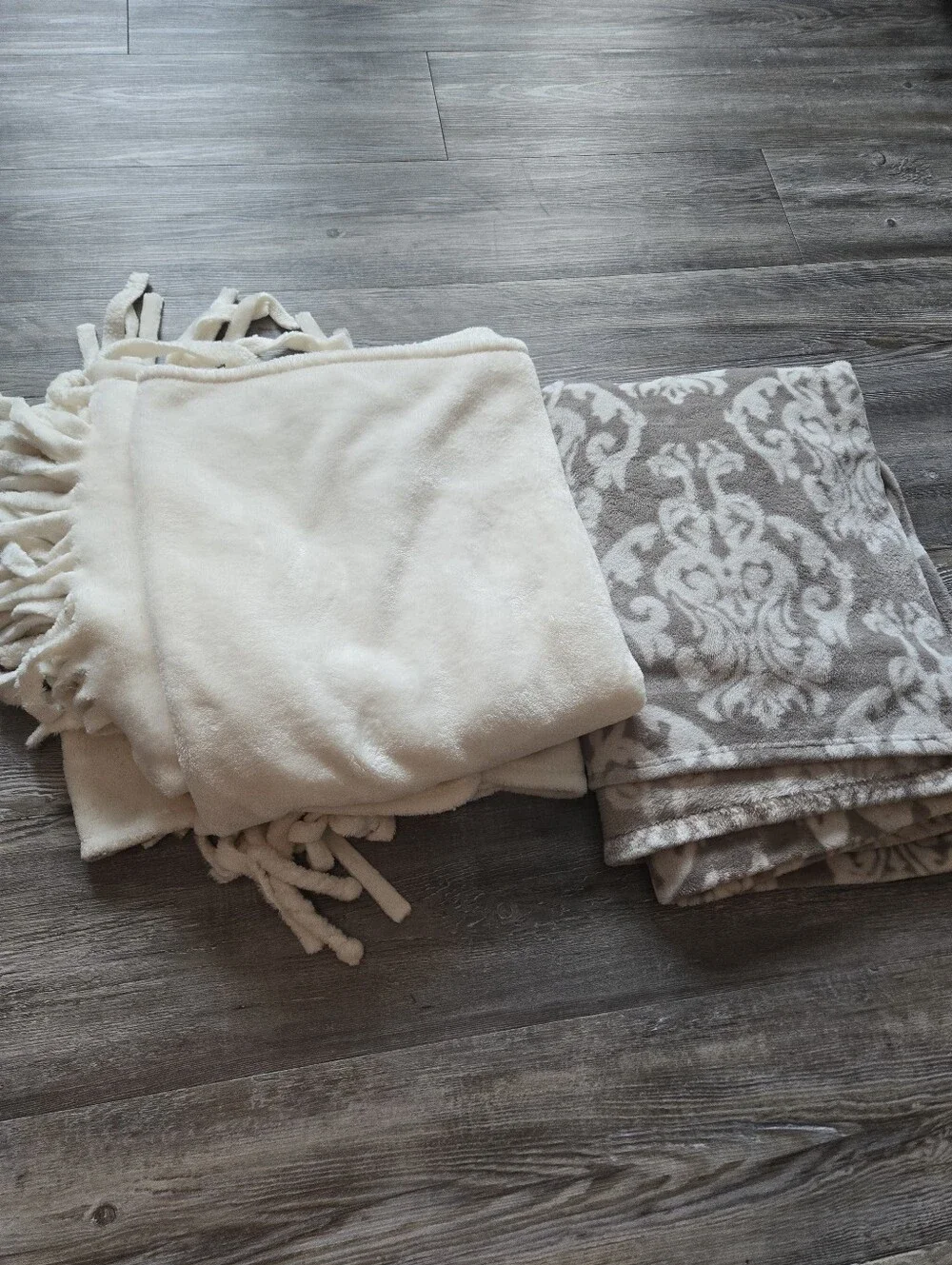 Soft Cream Fringe Throw Blanket - Home Bedding